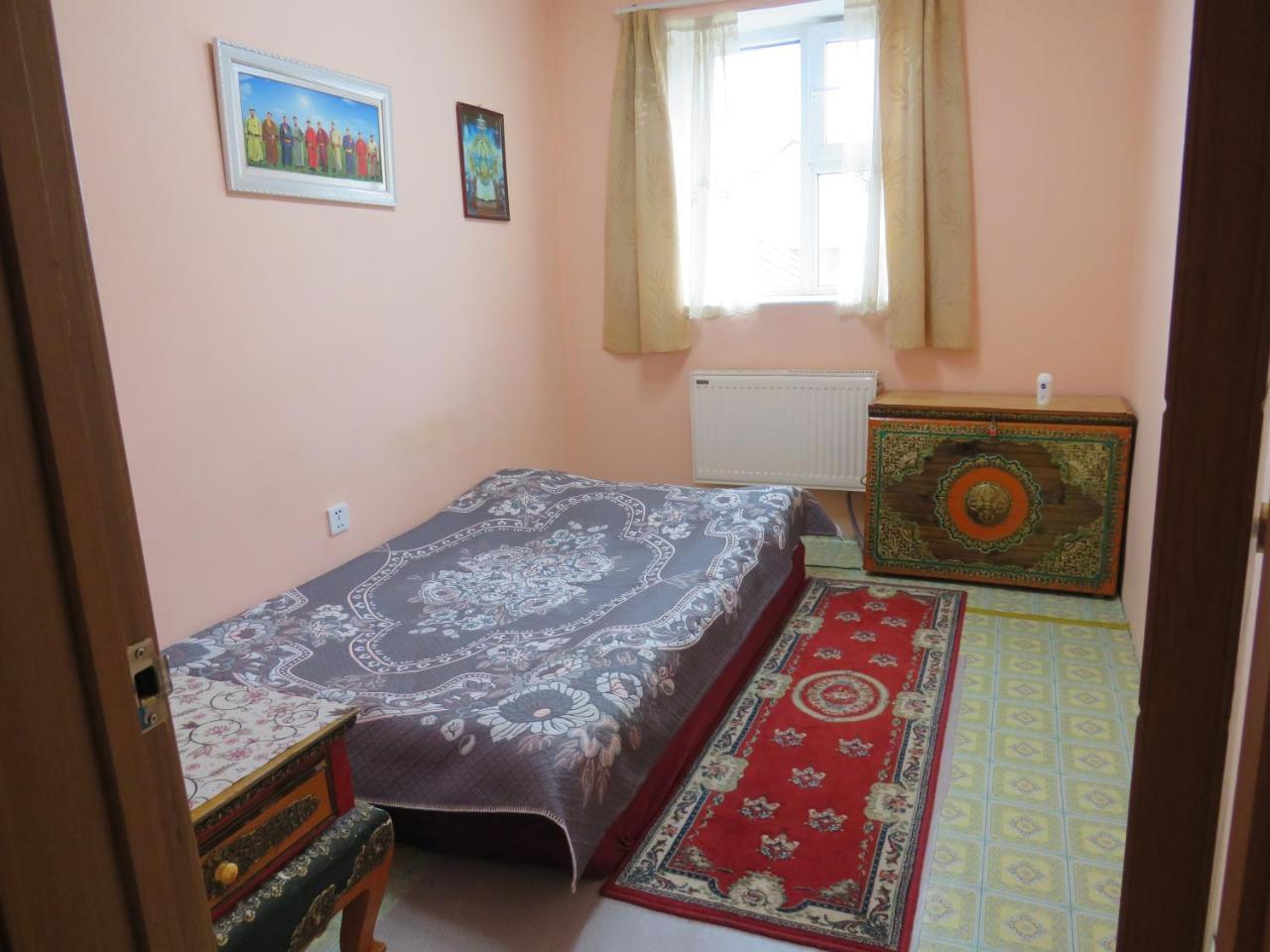 Town Yard Hostel Уланбатар Екстериор снимка